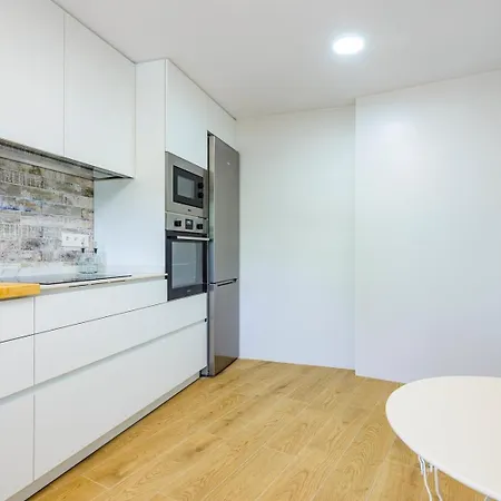 Un Endroit Accueillant Avec Vue A Apartment Jerica